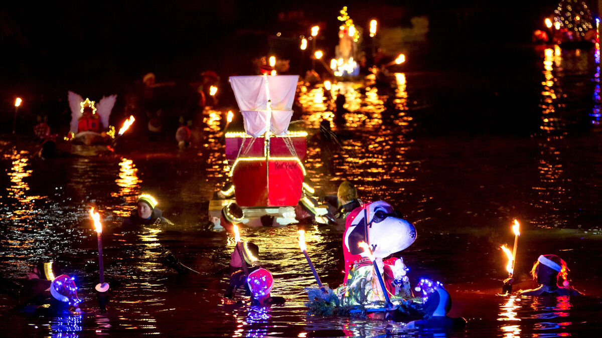 Zum 37. Mal findet das traditionelle Fackelschwimmen der Stadt Otterndorf und der Schwimmabteilung des TSV Otterndorf statt. Foto: Adelmann