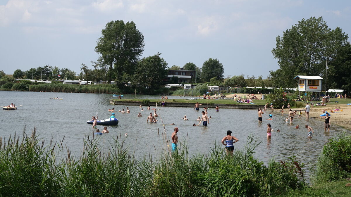 Badespaß im Landkreis Cuxhaven: Mit „ausgezeichneter“ Wasserqualität startet die Region in die Badesaison 2026. Foto: [pwe]