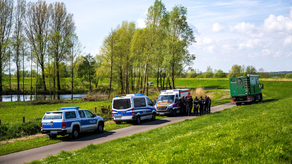 Trotz wochenlanger Suchaktionen der vielen Einsatzkräfte wurde Arian nicht gefunden. Foto: Schuldt/dpa