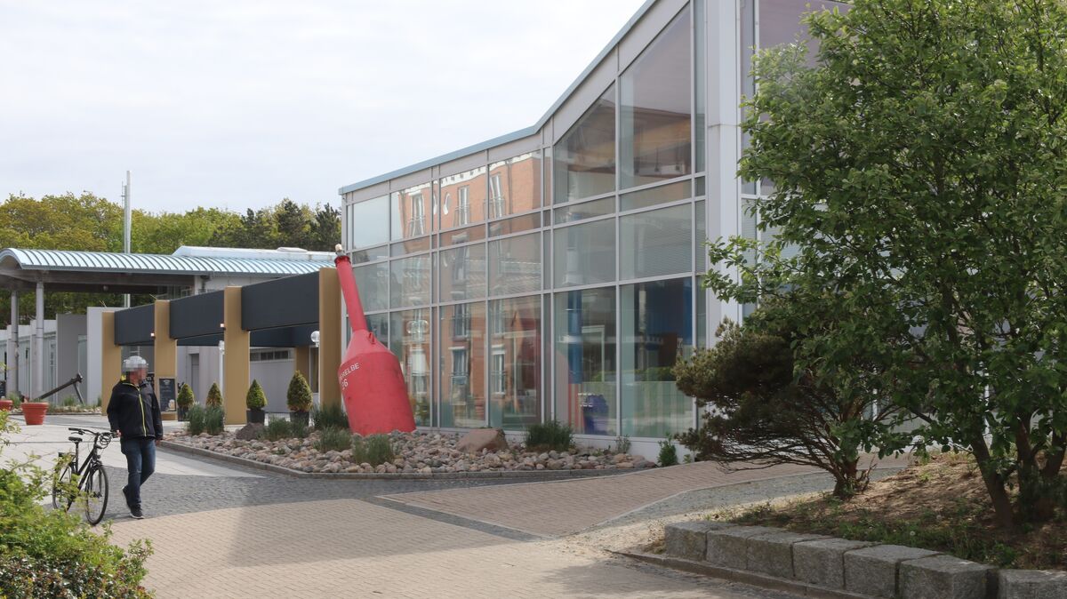 Kleine Maßnahme, große Wirkung:  Im "ahoi!"-Bad (Duhnen) wurde die Wasser und die Lufttemperatur um zwei Grad gesenkt. Das damit verbundene Einsparvolumen soll erheblich sein. Foto: Koppe