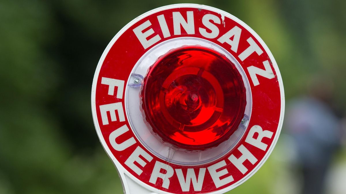 Das Feuer wurde schnell unter Kontrolle gebracht. Symbolfoto: Armin Weigel/dpa