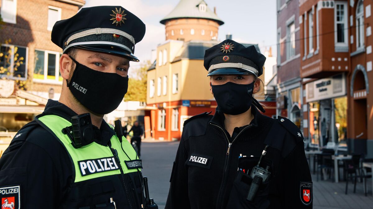 Auch in einem Omikron-Szenario wird die Polizei in der Region einsatzbereit sein - "darauf können die Bürgerinnen und Bürger vertrauen", heißt es seitens der Polizeidirektion Oldenburg. Foto: Koppe