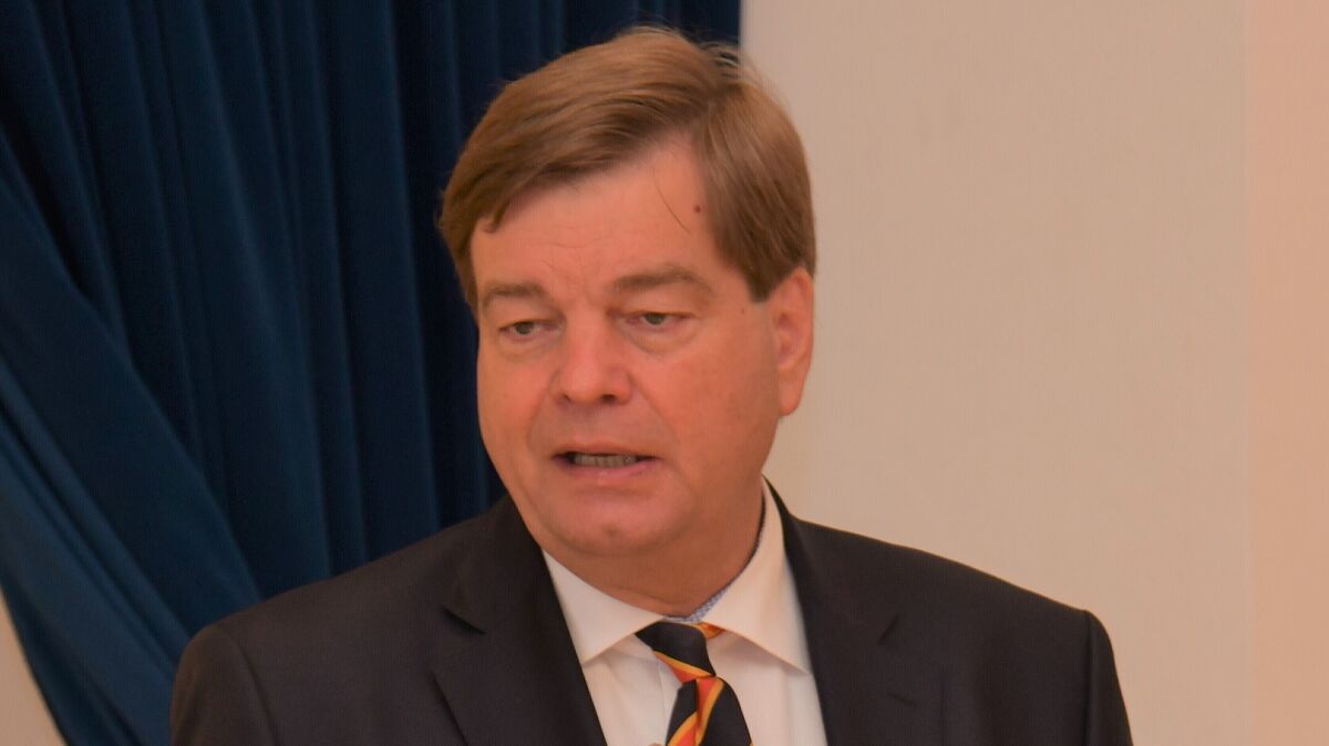 Der Cuxhavener CDU-Bundestagsabgeordnete Enak Ferlemann war von 2013 bis 2021 Parlamentarischer Staatssekretär beim Verkehrsminister und Beauftragter der Bundesregierung für den Schienenverkehr von 2018 bis 2021. Foto: Schröder