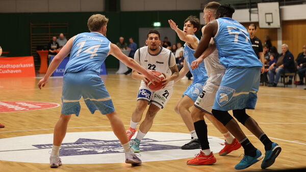 Zwei Siege in 24 Stunden: Cuxhaven BasCats springen auf Tabellenplatz zwei