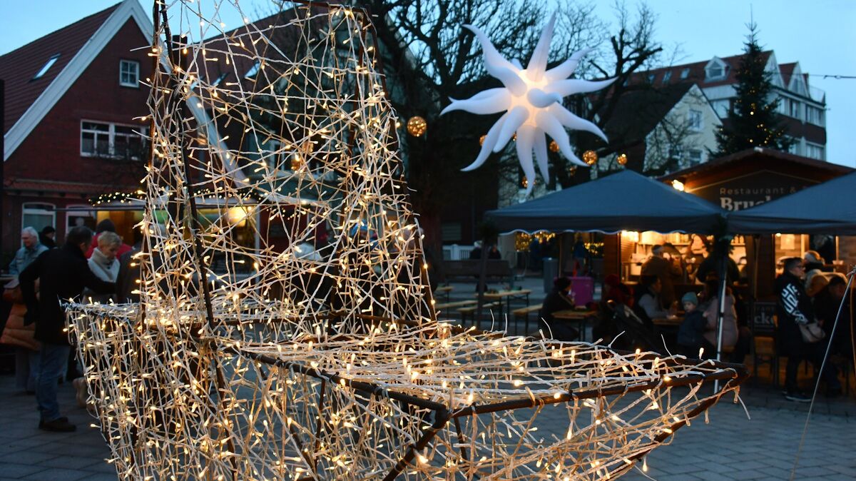 Der Sternenmarkt gilt als familienfreundliche Veranstaltung und wird von vielen Besucherinnen und Besuchern aus der Region frequentiert. Foto: Schröder