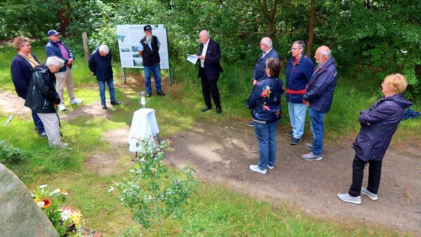 Gedenken in Cuxhaven-Sahlenburg: Erinnerung an Helgoländer Widerstand
