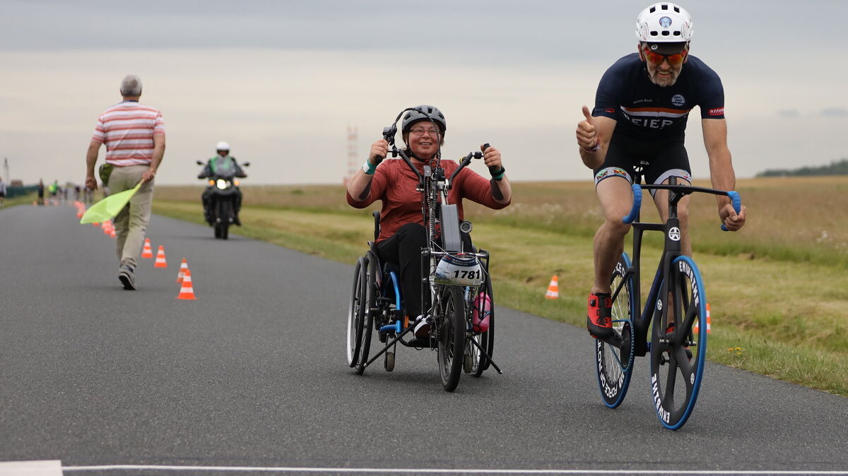 Bereits zum siebten Mal findet Bike Navy Ende Juni auf dem Flugplatz in Nordholz statt. Seit Montag ist die Online-Anmeldung freigeschaltet. Foto: Unruh