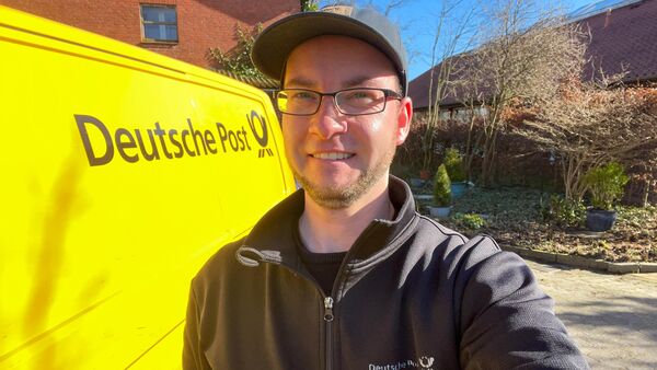 Wie dieser Cuxhavener vom Kreuzfahrt-Fotografen zum Postboten wurde