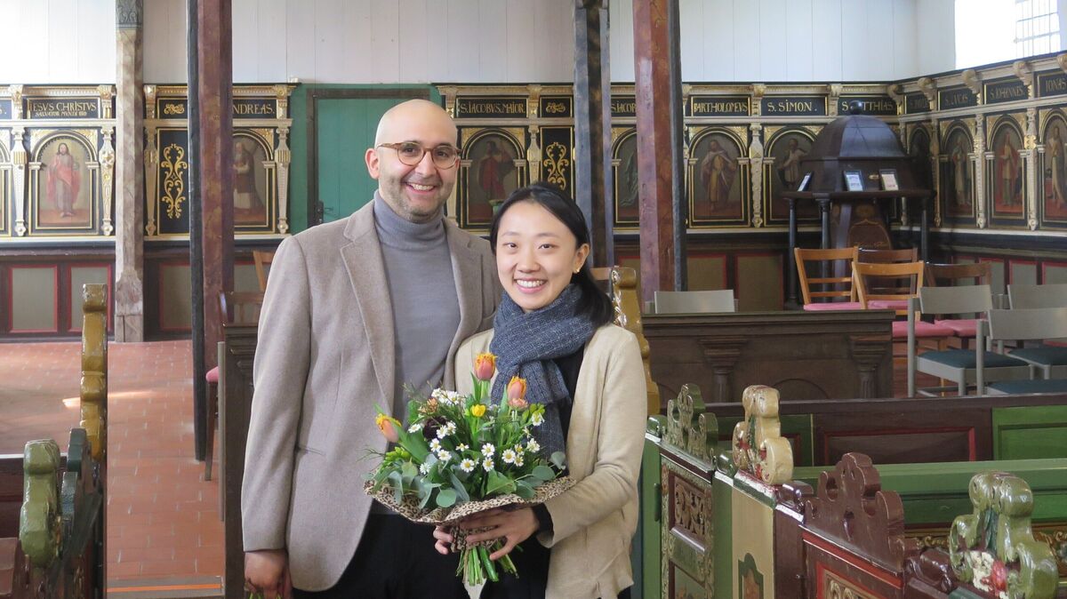 Die Geigerin Soyoung Park und der Organist Antonio Di Dedda in Altenbruchs St. Nicolai-Kirche. Foto: Cordes