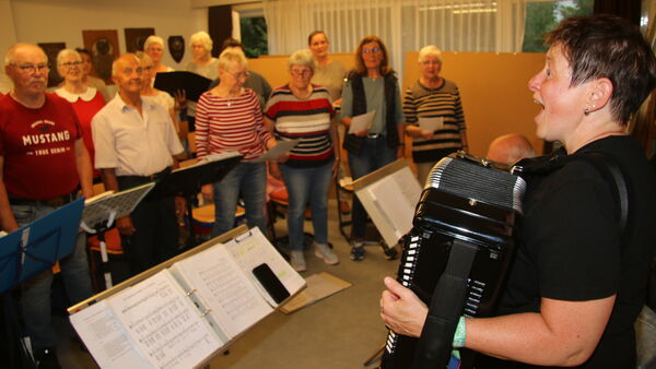 Musiker aus dem Kreis Cuxhaven verraten, warum sie das Akkordeon so lieben
