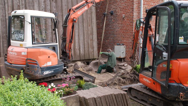 Im Wingster Ortsteil Oppeln einen vermutlich 900 Jahre alten Taufstein wiederentdeckt