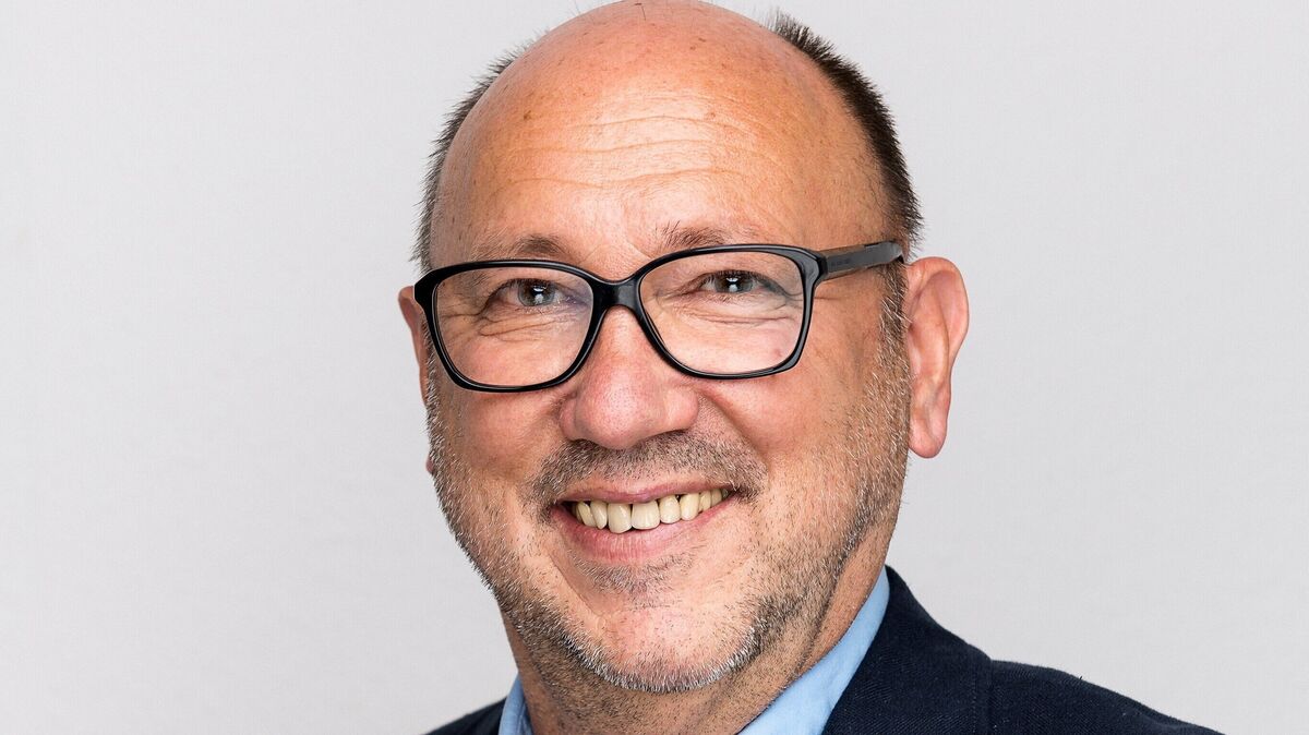 Der Hemmoorer Johannes Schmidt ist Sprecher des Bürgerforums und plädiert  für eine sachliche Diskussion über die Bildung einer Einheitsgemeinde Hemmoor. Foto: Julian Stratenschulte/dpa