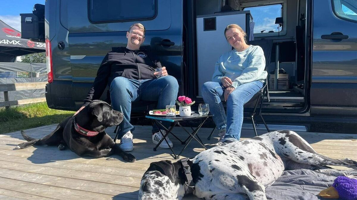 Was als dreiwöchige Camperreise geplant war, wurde für die beiden Cuxhavener Bianca Arbatschat-Diemert und Michél Diemert acht Tage zugleich zum TV-Dreh. Foto: Diemert