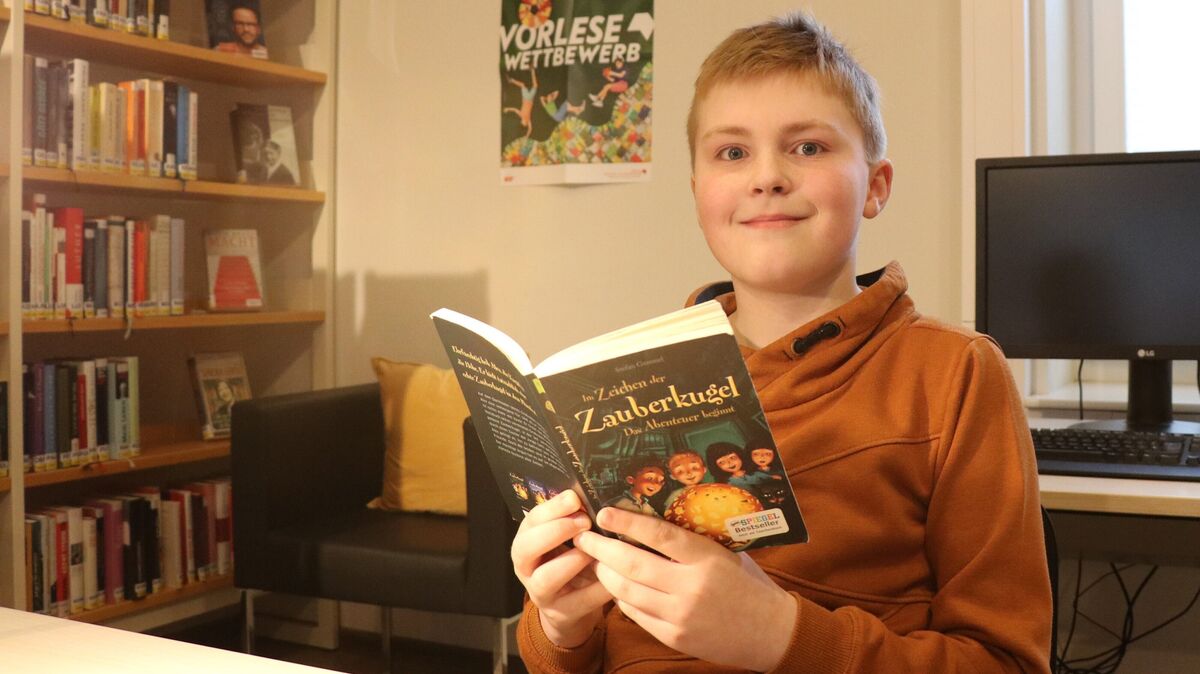 Mit "Im Zeichen der Zauberkugel" auf der Gewinnerspur: Vorleser Paul Venohr (11) aus Cadenberge überzeugt die Jury in Otterndorf. Foto: Mangels