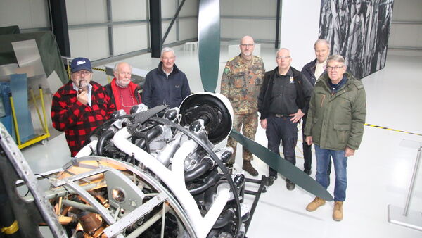 Historisches Flugzeugprojekt in Nordholz: Wie Enthusiasten ein Marine-Erbe retten