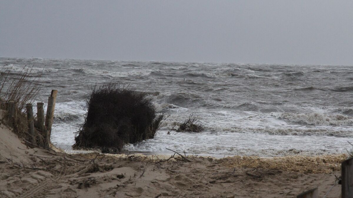 Sturmtief "Daniel" nähert sich der norddeutschen Küste und soll Mittwoch auf Cuxhaven treffen. Archivfoto: Reese-Winne