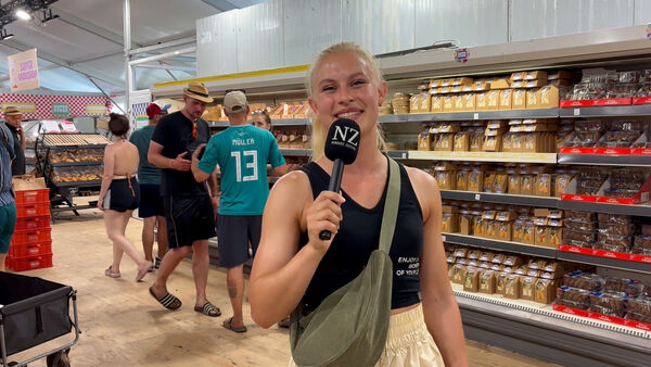 Superstore beim Deichbrand-Festival 2026: Einblicke in den Einkaufsmarkt (Video)