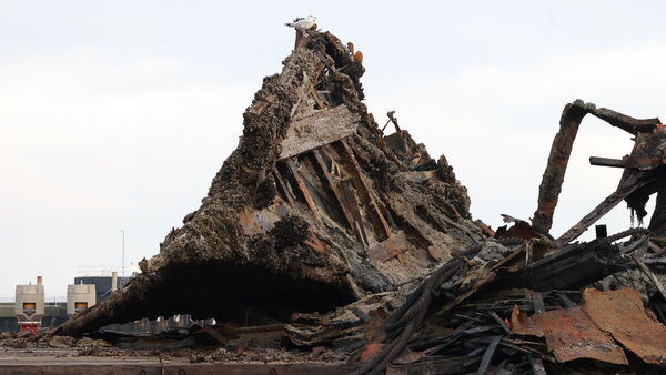 150 Jahre nach dem Untergang auf der Elbe: Altes Schiffswrack vor Cuxhaven gehoben