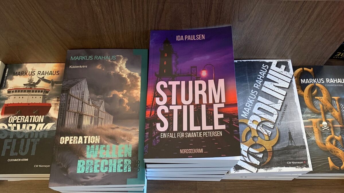 Buchhandlungen nehmen die neuesten Werke lokaler Autorinnen und Autoren in ihr Angebot auf und unterstützen sie somit. Foto: May