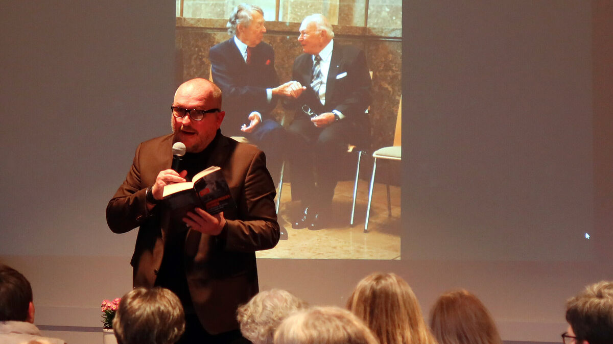 Mit eindringlichen Geschichten und großer Nähe zu seinen Protagonisten lässt Tim Pröse Vergangenheit lebendig werden. Foto: Tonn