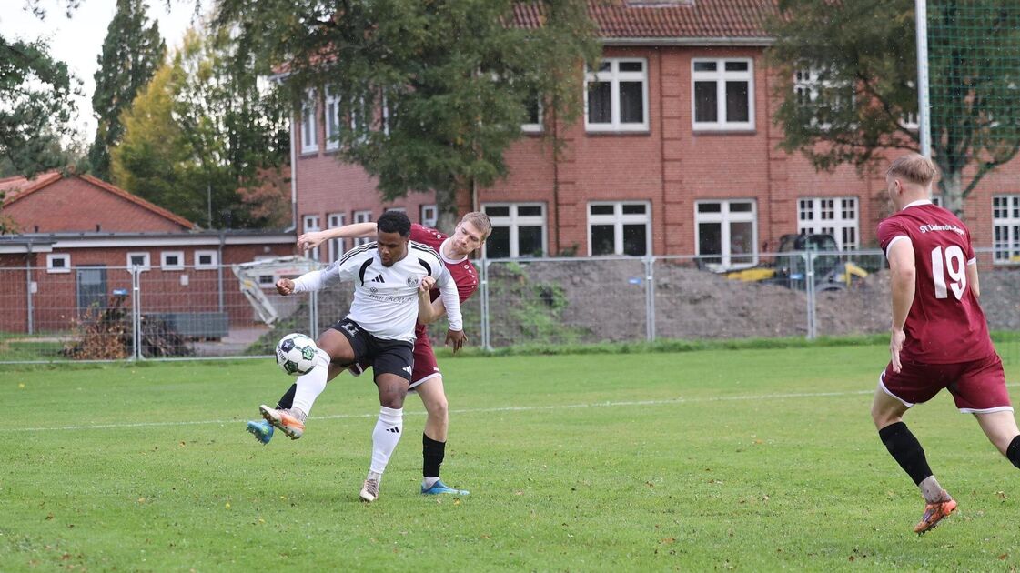 Debakel am Grodener Sportplatz: FC Cuxhaven geht gegen SV Lindwedel-Hope ...