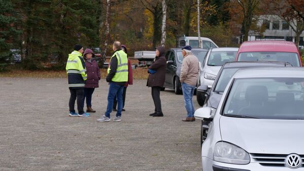 Senioren üben in Hemmoor: Mit diesem Training sollen sie im Alter sicher fahren
