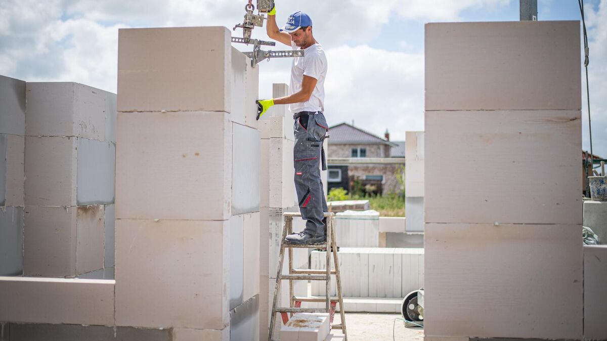 Obwohl die Nachfrage nach Immobilien 2022 stark gesunken ist, sind die Preise gestiegen. Foto: Hartmann