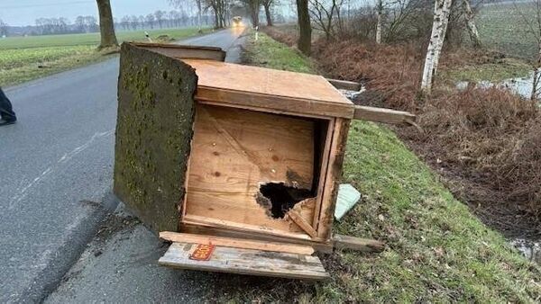 Dreister Diebstahl im Kreis Cuxhaven: Verkaufsstand zur Selbstbedienung aufgebrochen