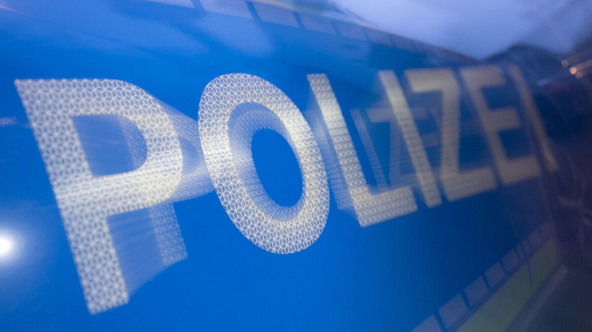 Unter anderem im Schlossgarten in Cuxhaven soll eine Seniorin von Kindern angegriffen worden sein. Foto: Marijan Murat/dpa