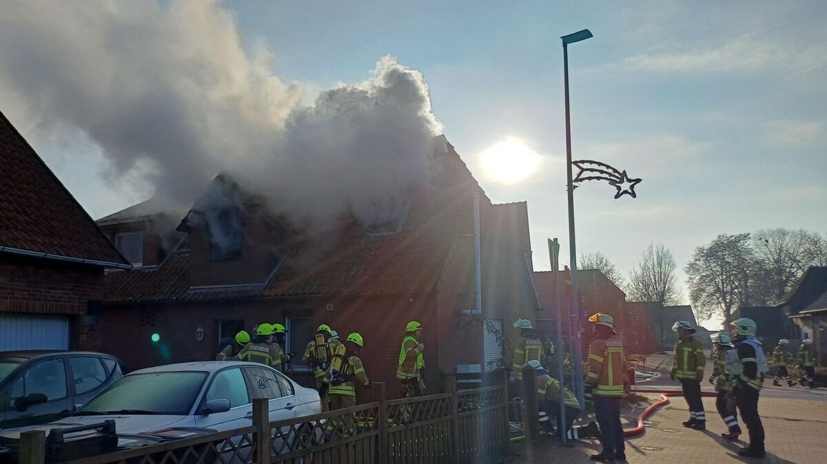 -/Feuerwehren der SG Mittelweser//dpa