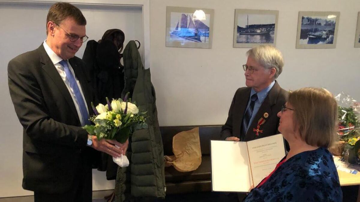 Bundesverdienstkreuz für Gerhard Dummer aus Neuhaus (Oste) CNV Medien