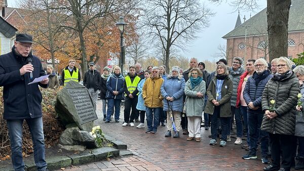 Gedenkstunde in Cuxhaven am 9. November: "Erinnerung allein reicht nicht"  