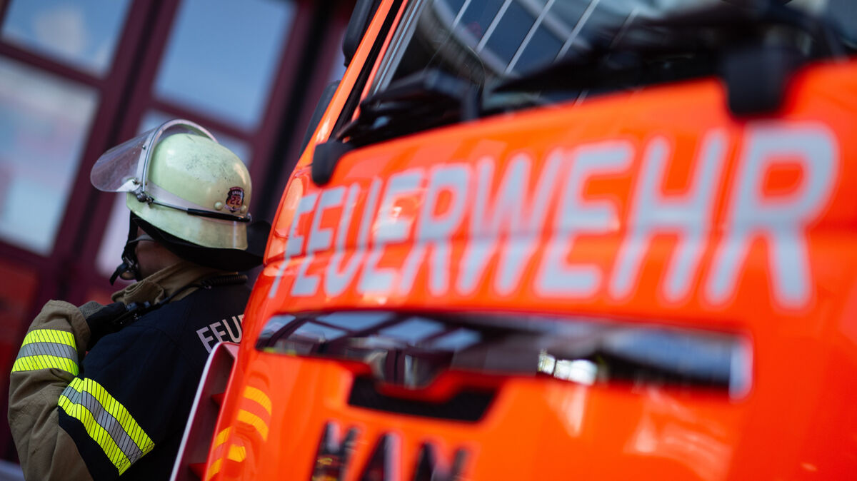 Ein technischer Defekt führte zu einem verheerenden Brand in Beverstedt. Symbolbild: Marijan Murat/dpa