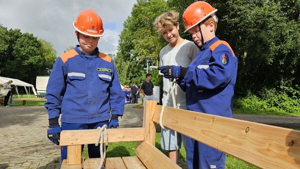 Zeltlager der Jugendwehren in Otterndorf: Was passiert, wenn der Regen verschwindet