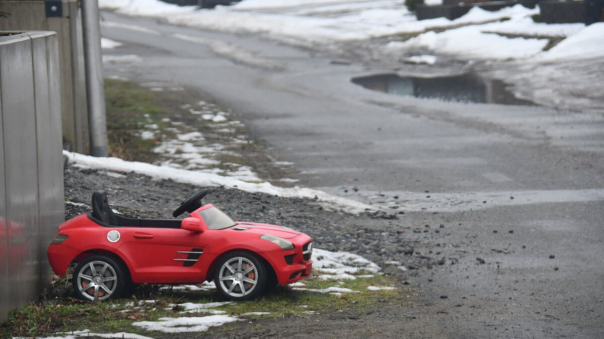 Im Wohngebiet "Am Gutspark" in Hechthausen drängen Anwohner auf einen zügigen Endausbau der Straßen im gesamten Bereich. Foto: Schröder
