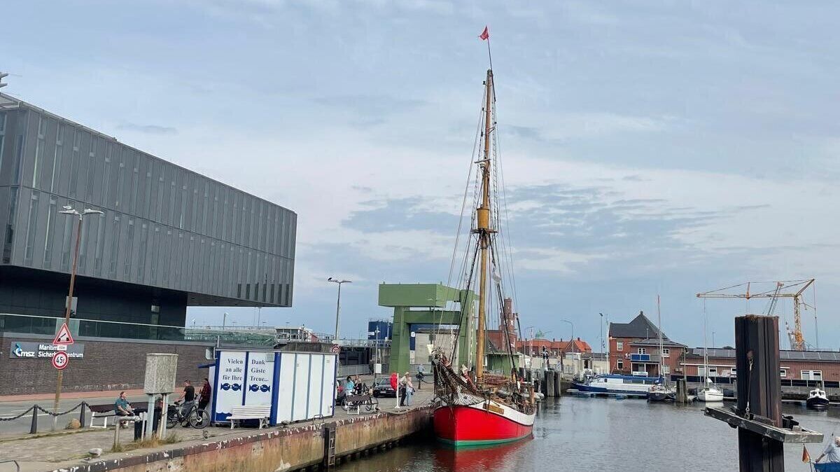 Der Segelkutter-Oldie "Dagmar Aaen" in Cuxhaven. Foto: Kramp