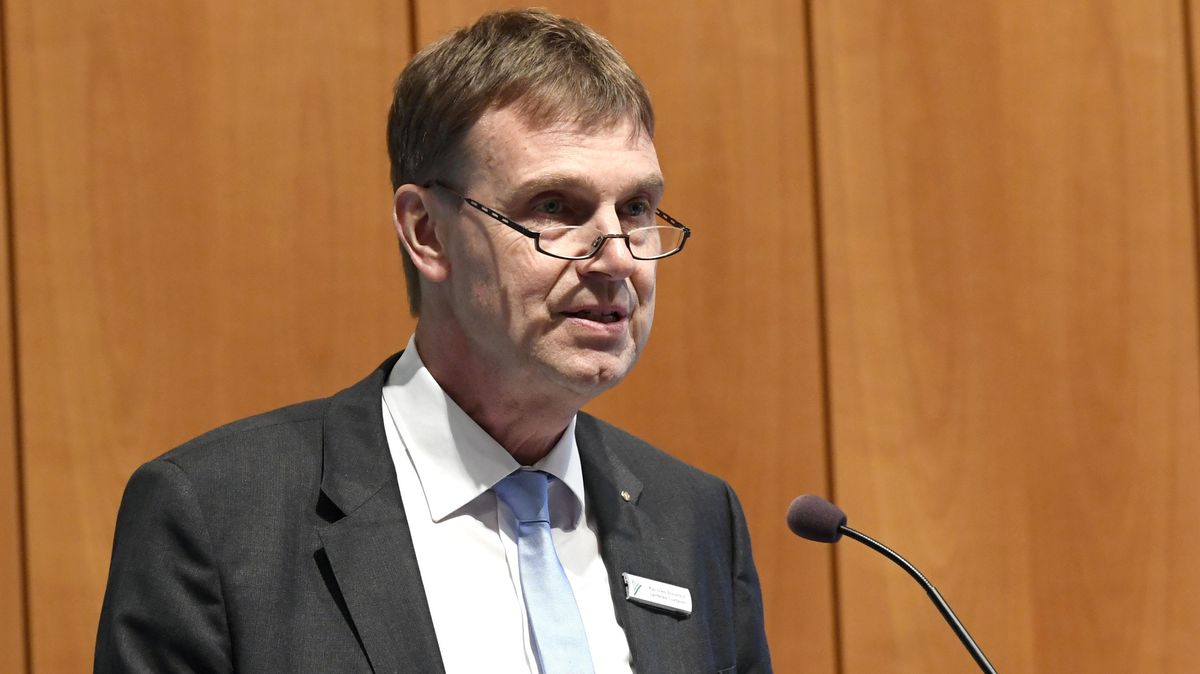 Auf den alten und neuen Landrat kommt viel Arbeit zu. Archivfoto: Scheer