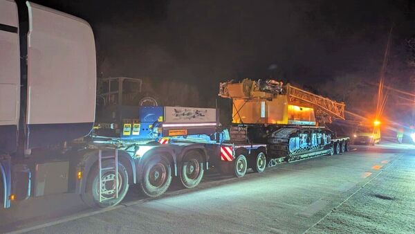 Polizei kontrolliert vier Schwertransporte auf A27: Keiner darf weiterfahren