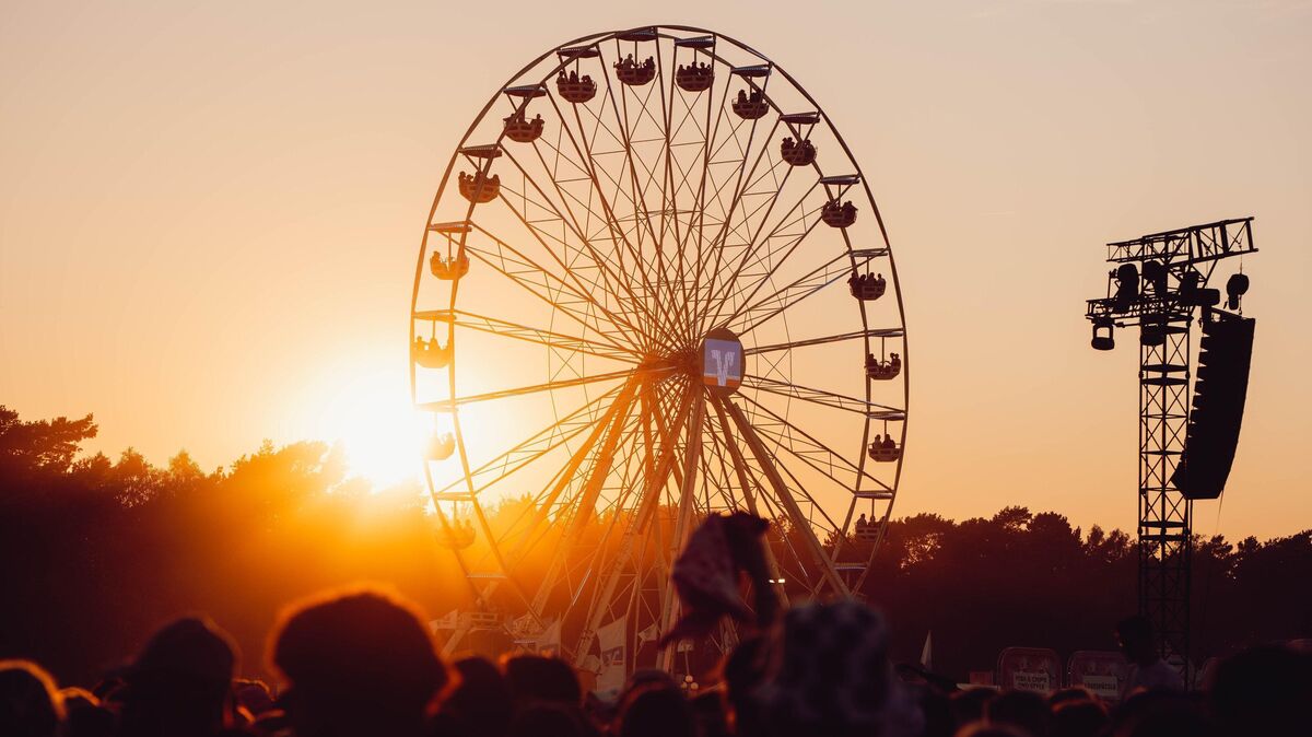 Für das Festivalwochenende rechnen Meteorologen mit etwas kühleren Temperaturen und mehr Wolken als im vergangenen Jahr. Foto: Keck