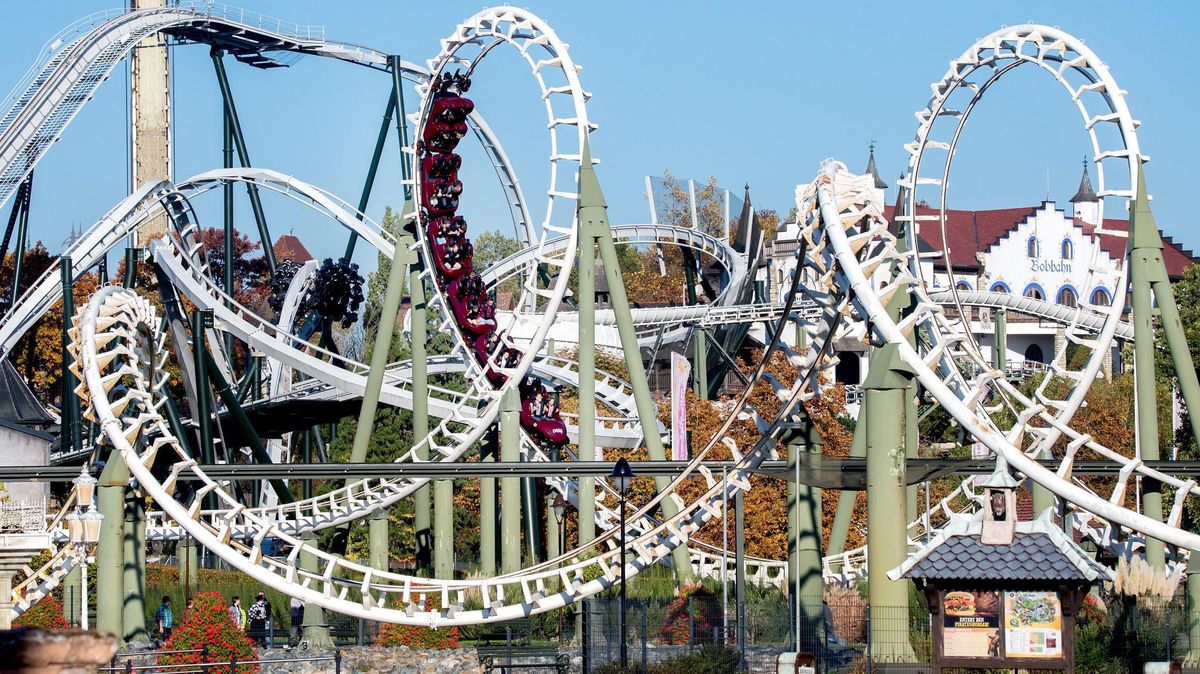 Der Heidepark Soltau darf trotz der Corona-Pandemie unter Auflagen öffnen, wie das Verwaltungsgericht Lüneburg nun entschied. Archivfoto: Dittrich/dpa