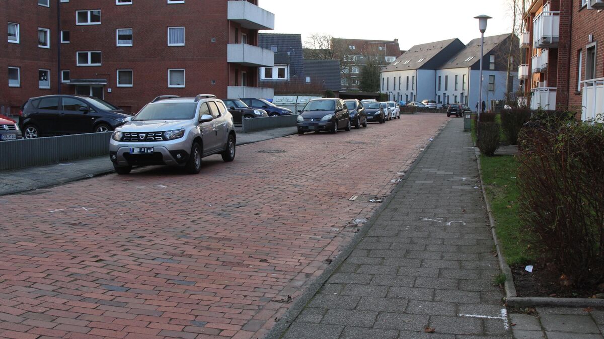 Nach dem tödlichen Messerangriff auf einen 56-jährigen Cuxhavener in der Straße Hörn befinden sich die zwei jungen Verdächtigen weiterhin in Untersuchungshaft. Foto: Reese-Winne