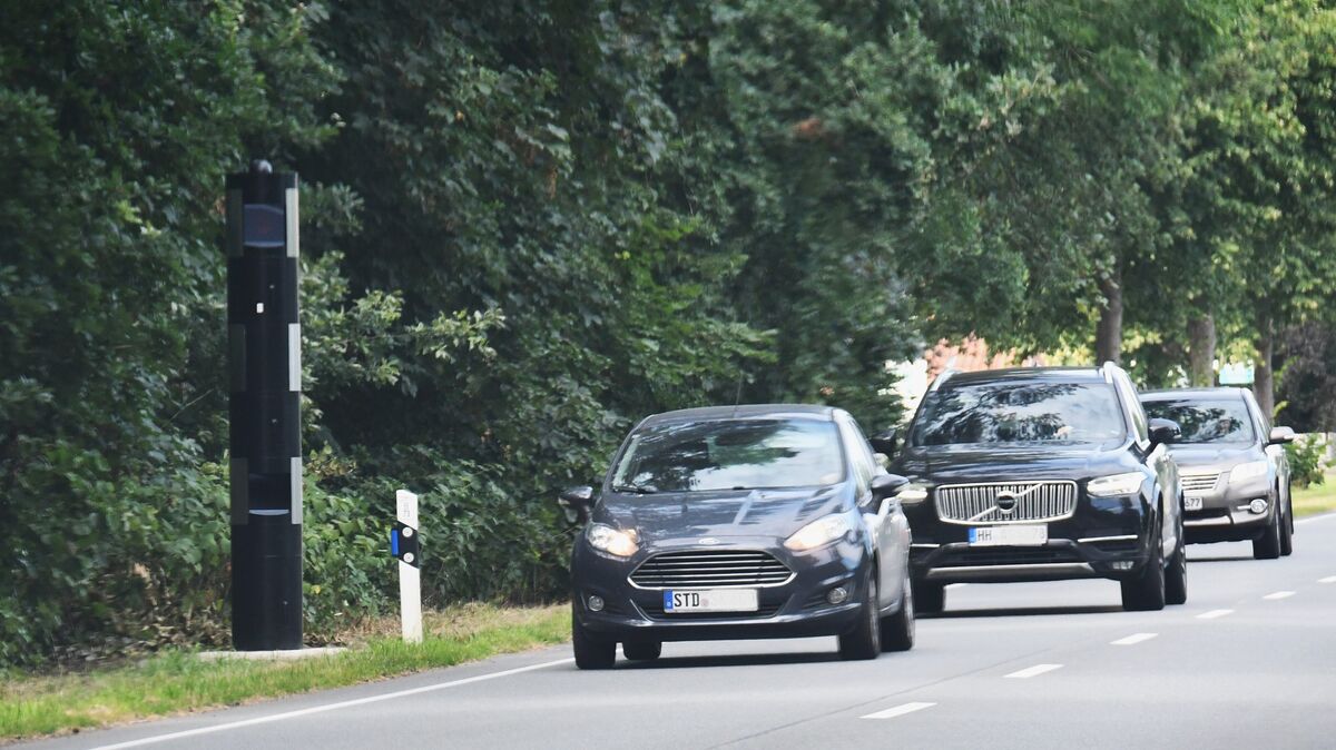 Seit wenigen Tagen in Betrieb: der neue stationäre Blitzer im Kreis Cuxhaven. Foto: Schröder