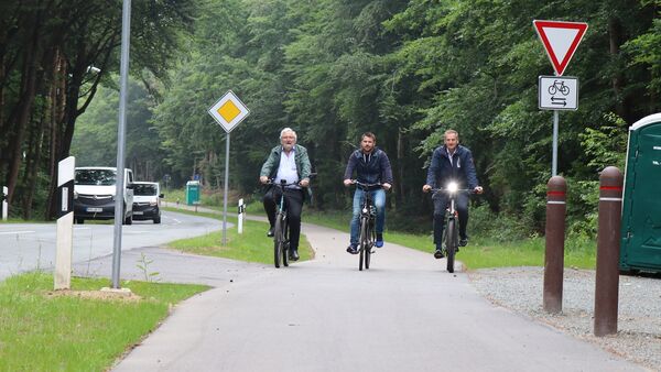 Von Lamstedt nach Bröckelbeck jetzt sicherer unterwegs: Neuer Radweg an K21 eröffnet