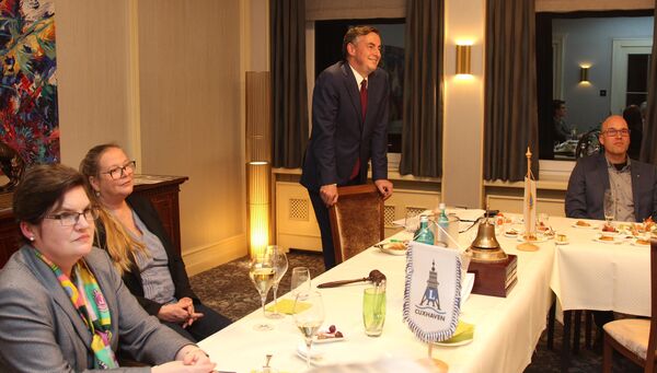 McAllister in Cuxhaven: Großbritanniens Premier Johnson riskiert großen Knall - nicht nur in der Fischwirtschaft. 