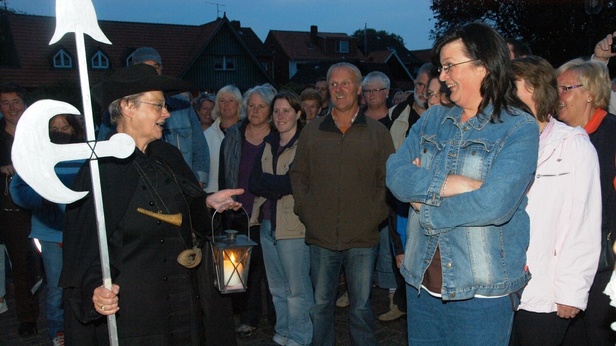 Vera Dieckmanns Nachtwächterführungen machten sie und Otterndorf überregional bekannt. CNV-Archivfoto