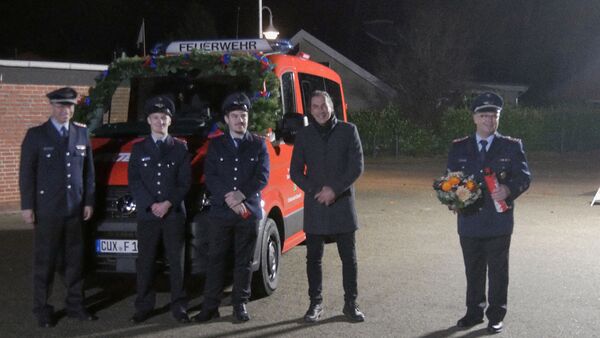 Neues Fahrzeug für Feuerwehr Oberndorf: Übergabe nach langer Planungsphase