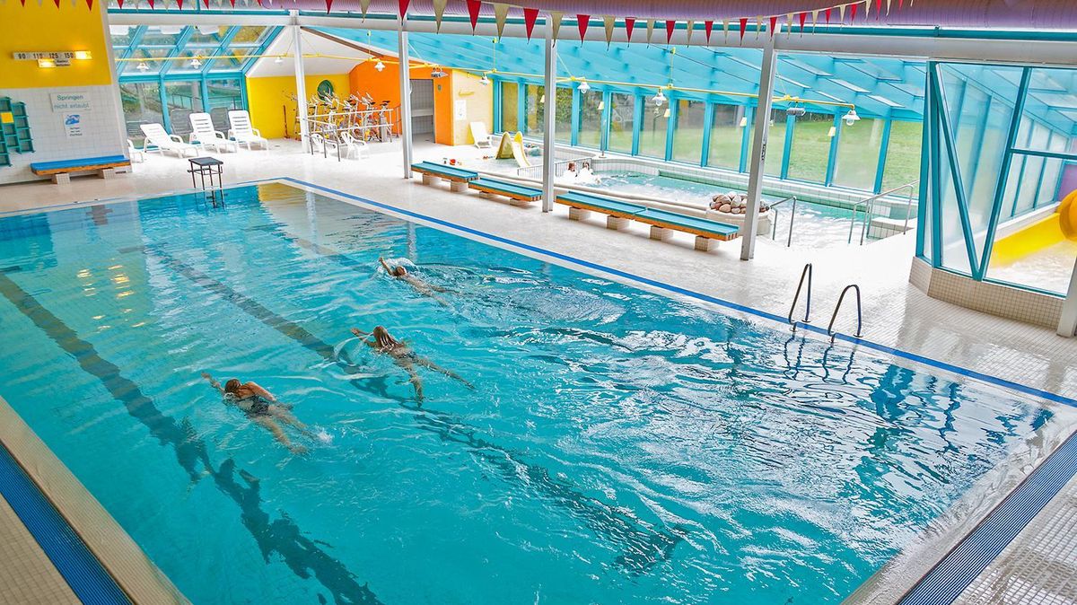 Das in die Jahre gekommene Hallen- und Freibad in der Wingst kann modernisiert werden. Der Bund stellt über eine Million Euro Fördermittel zur Verfügung.Foto: red