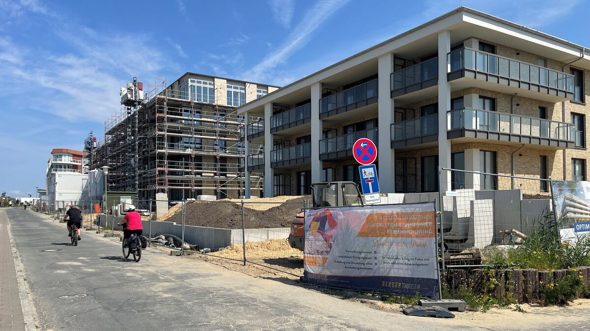 Zum Bauvorhaben an der Duhner Spitze gehört neben Dauer- und Gerienwohnungen auch eine bereits in Betrieb gegangene Seniorenresidenz. Foto: Koppe