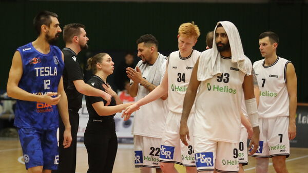Die Emotionen kochen bei Achterbahnfahrt der Cuxhaven BasCats hoch