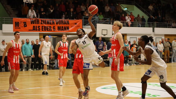 Cuxhaven BasCats geben Sieg im Topspiel aus der Hand